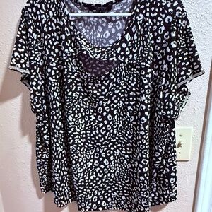 Chic Black and White Leopard Print Blouse